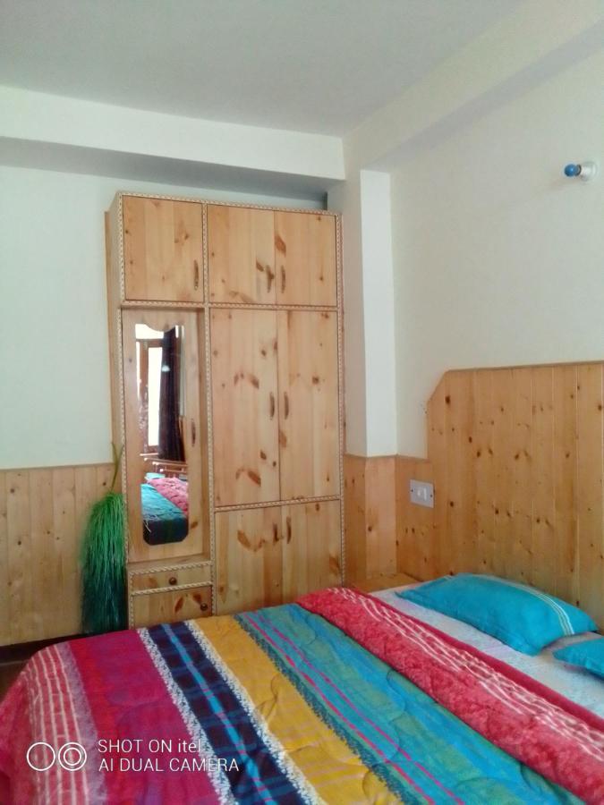Bolting Point Manāli Екстериор снимка