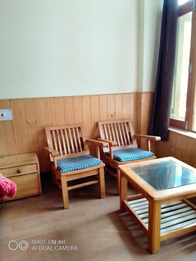 Bolting Point Manāli Екстериор снимка